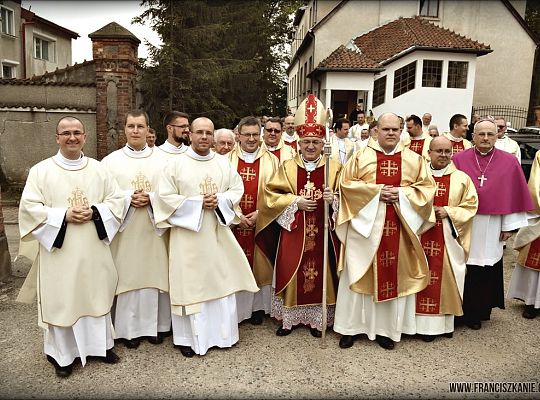 Grafika #48: Elbląg: Święcenia 2016