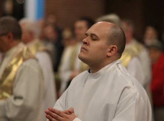 Grafika #0: Święcenia 2015