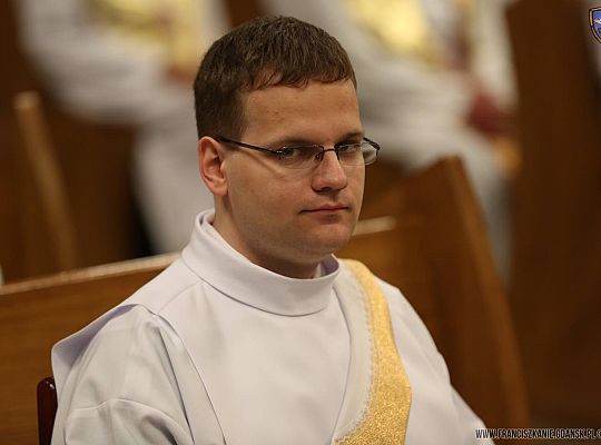 Grafika #7: Święcenia 2015