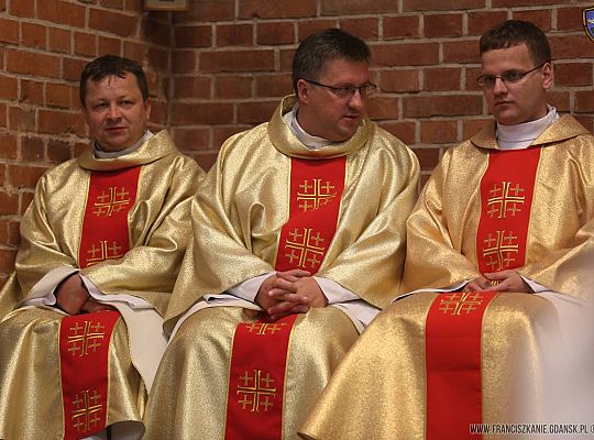 Grafika #34: Święcenia 2015