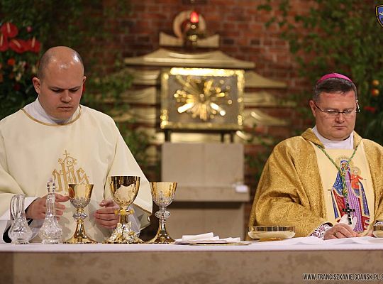 Grafika #36: Święcenia 2015