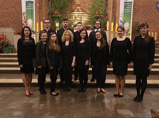 Grafika #49: Święcenia 2015