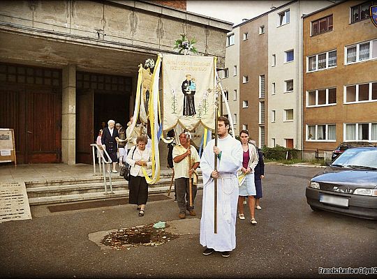 Grafika #0: Gdynia: procesje eucharystyczne