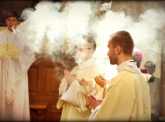 Grafika #31: Święcenia 2014