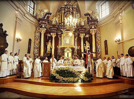 Grafika #33: Święcenia 2014