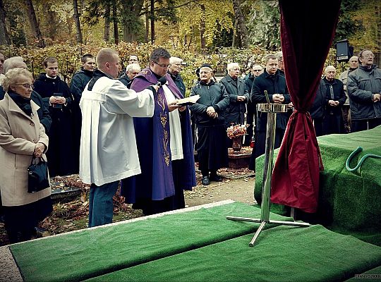 Grafika #46: Pogrzeb o. Jacka Kamzeli