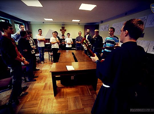 Grafika #2: Początek Rekolekcji Powołaniowych 2012