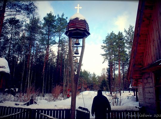 Grafika #5: Zapowiedź filmu o pustelni