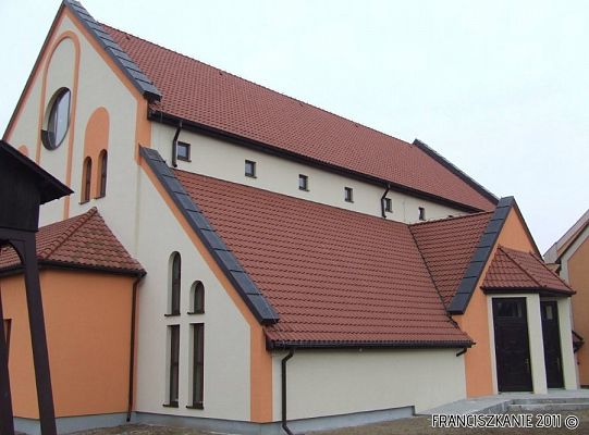 Grafika #2: Ostróda: elewacja kościoła