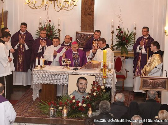 Grafika #25: Kołobrzeg: Msza św. żałobna w intencji o. Mirosława Karczewskiego