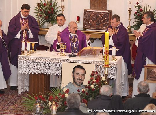 Grafika #26: Kołobrzeg: Msza św. żałobna w intencji o. Mirosława Karczewskiego