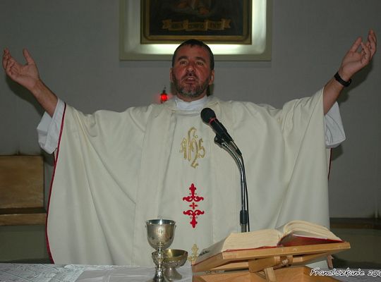 Grafika #6: Śmierć misjonarza o. Mirosława Karczewskiego