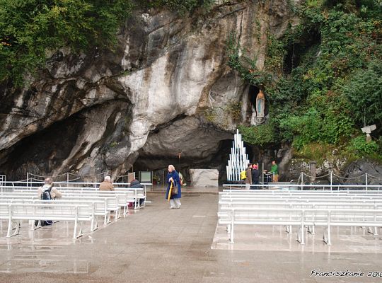 Grafika #1: Lourdes: spotkanie na rzecz dialogu