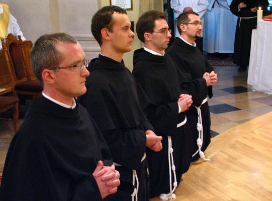 Grafika #2: Śluby wieczyste w seminarium